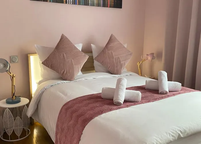 Maison Face à La Cité *